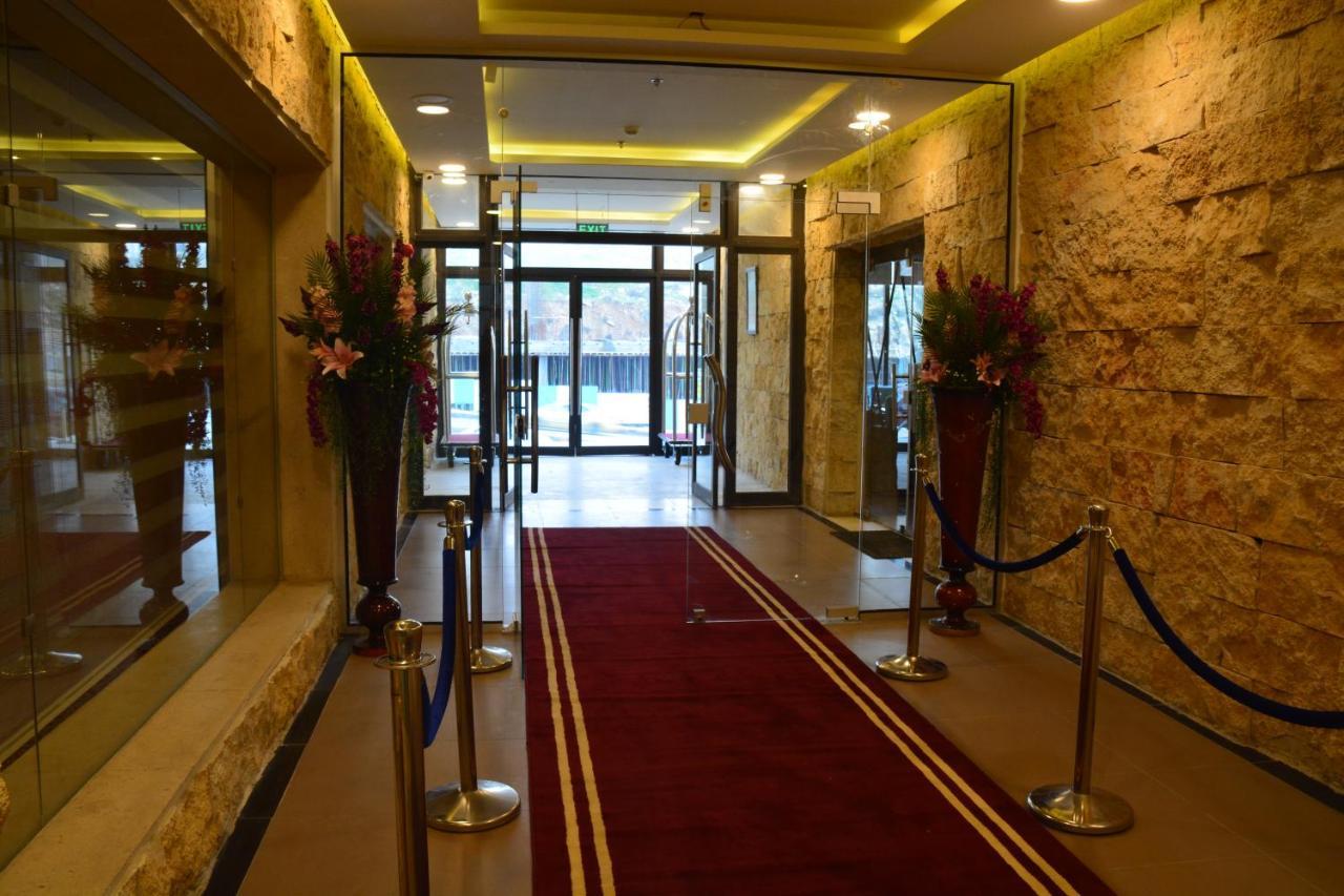 Saray Hotel Amman Exterior foto
