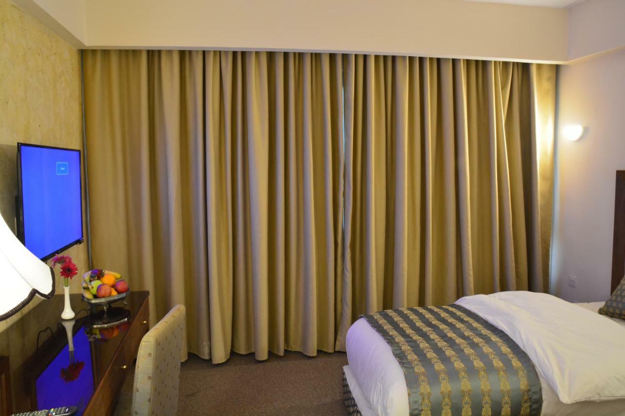 Saray Hotel Amman Exterior foto